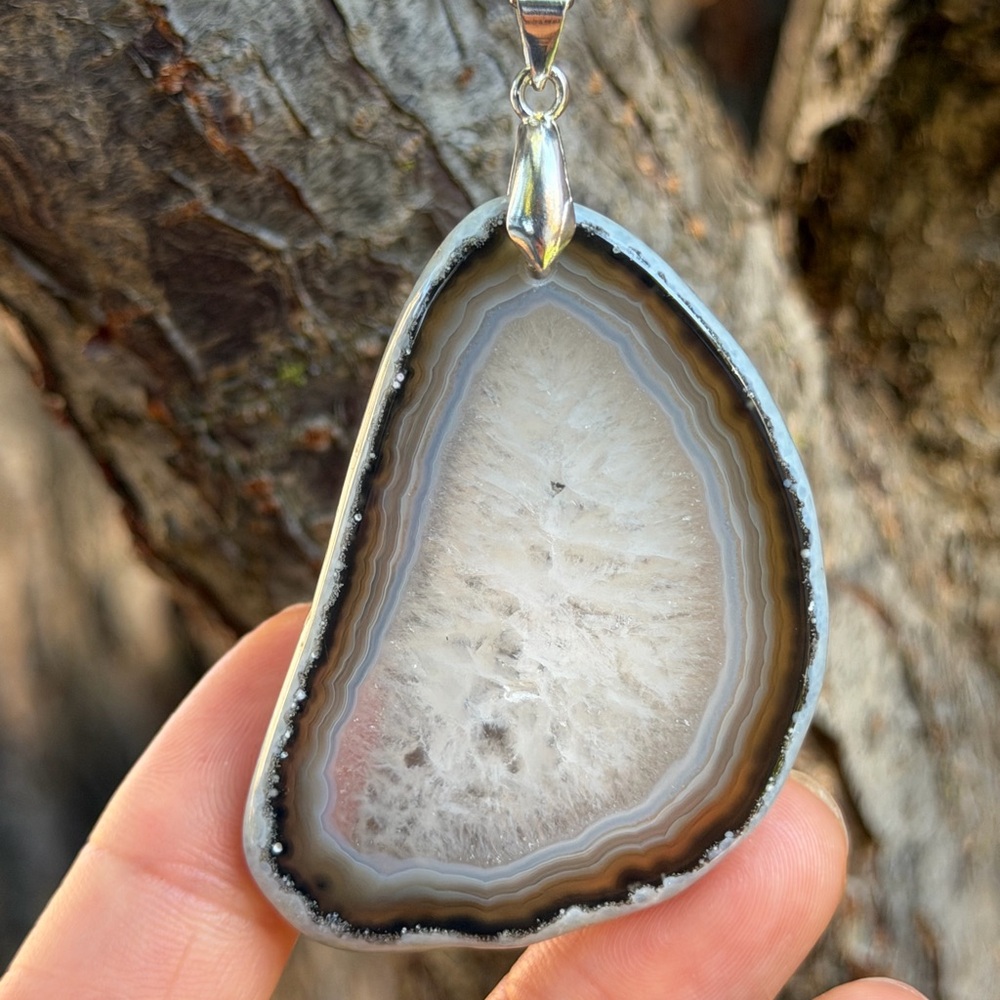 Sterling silver 925 stamped banded druzy agate pendant 0671